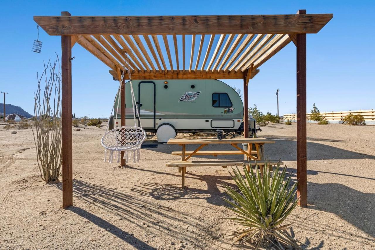 Jt Village Campground - Lil Miss Daisy Joshua Tree Kültér fotó